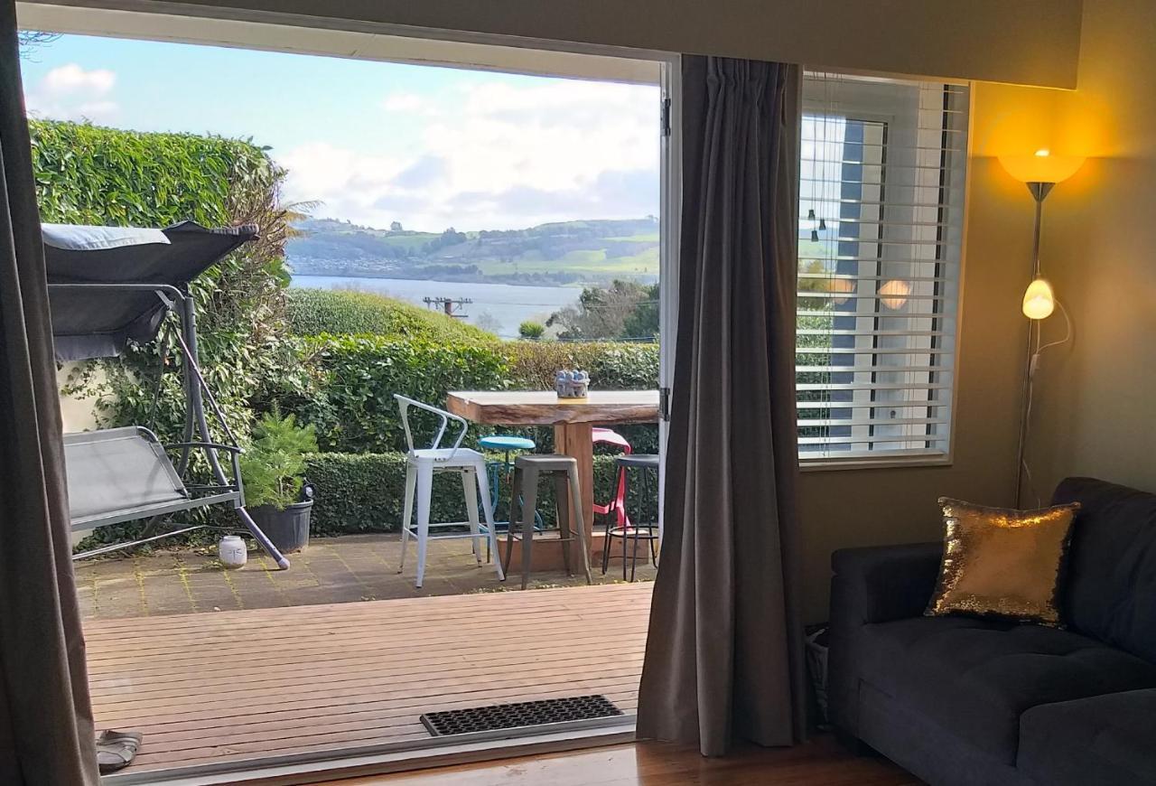 Charlies@Hilltop Deluxe Retreat Bed & Breakfast Taupo Ngoại thất bức ảnh